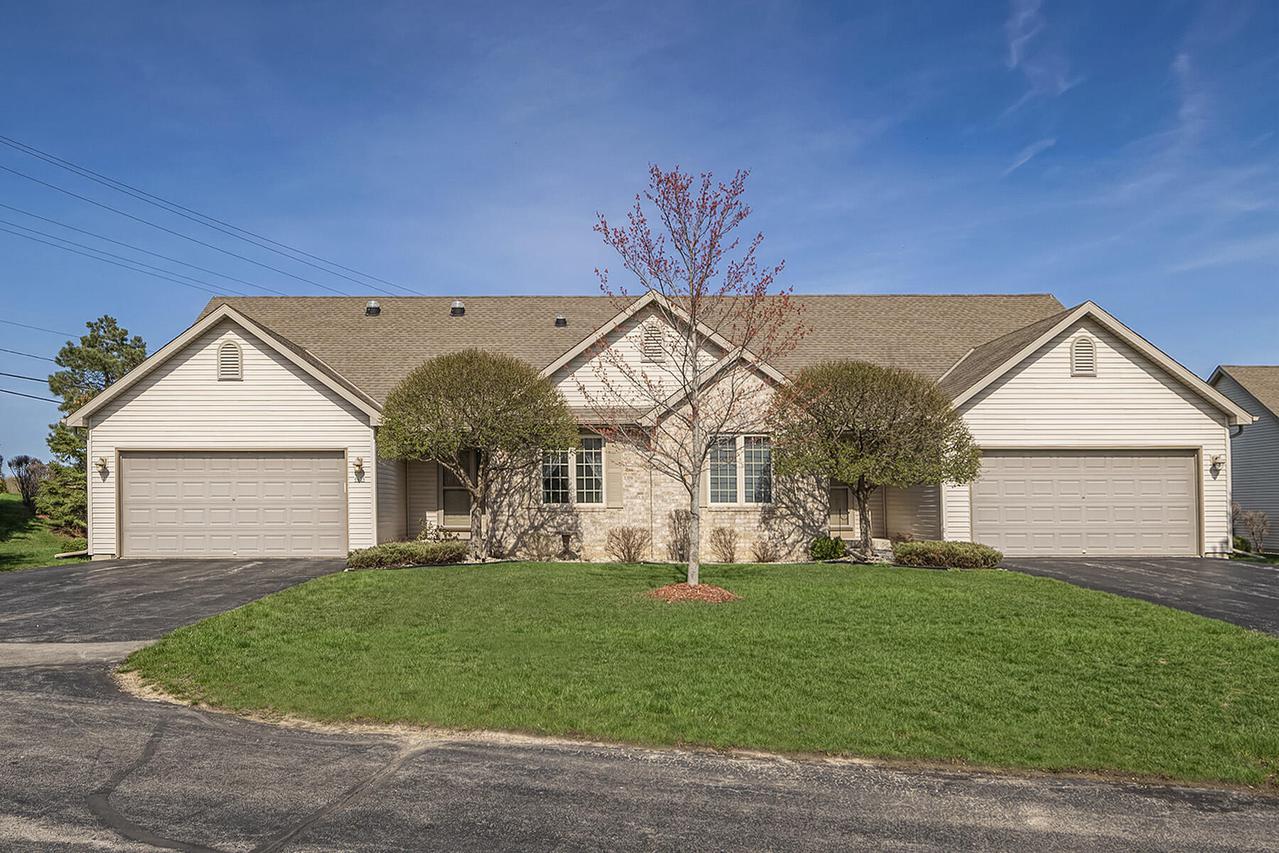 6929 Prince Dr., Caledonia, WI 53402