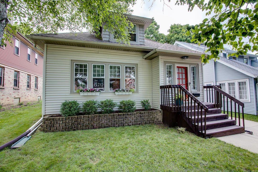 2370 N 67th St, Wauwatosa, WI 53213