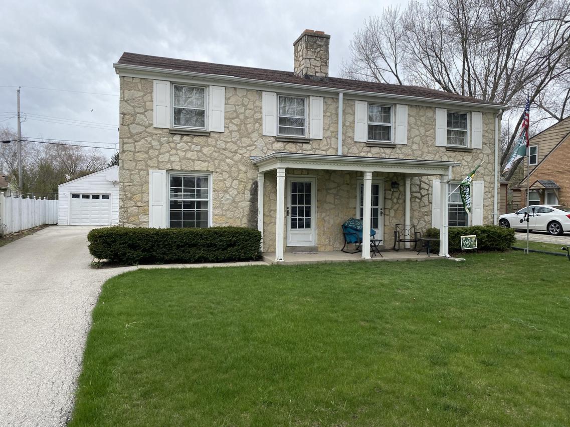 2443 N 114th St #2445, Wauwatosa, WI 53226