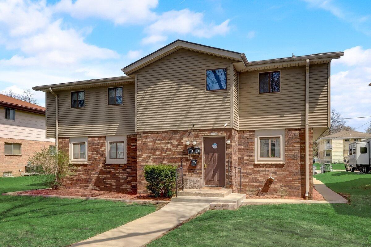 616 S 65th St #618, 620, Milwaukee, WI 53214