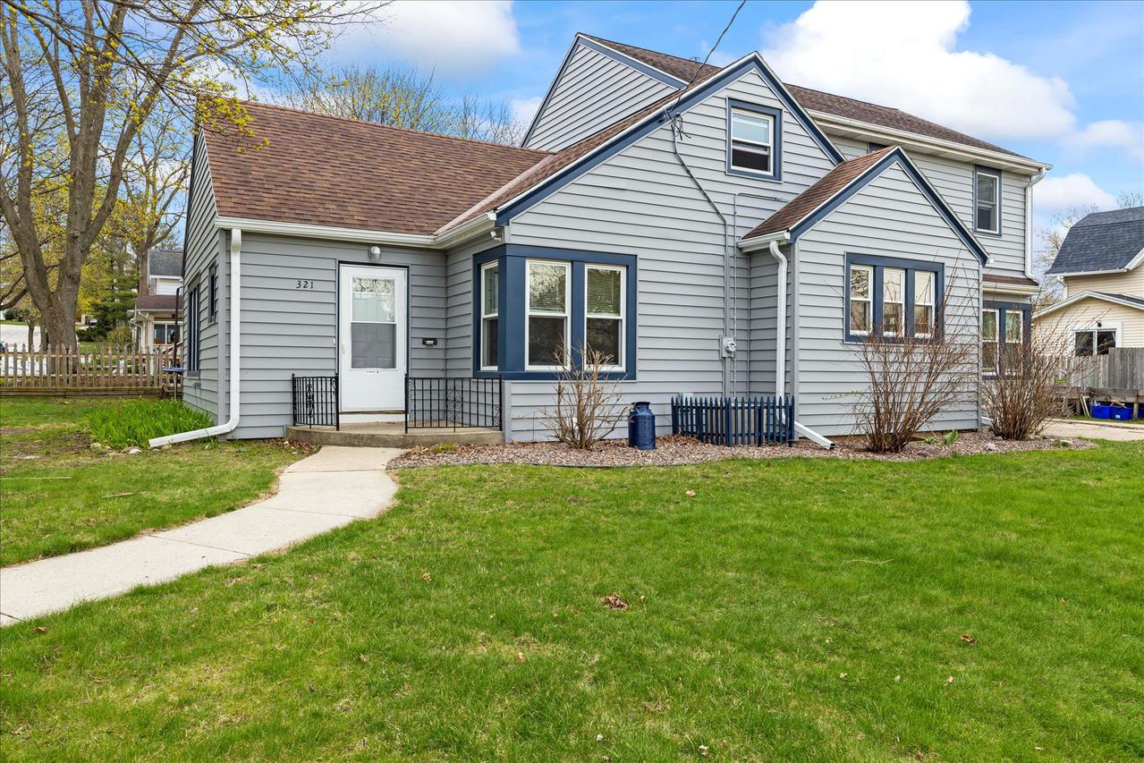 321 E Laflin Ave., Waukesha, WI 53186