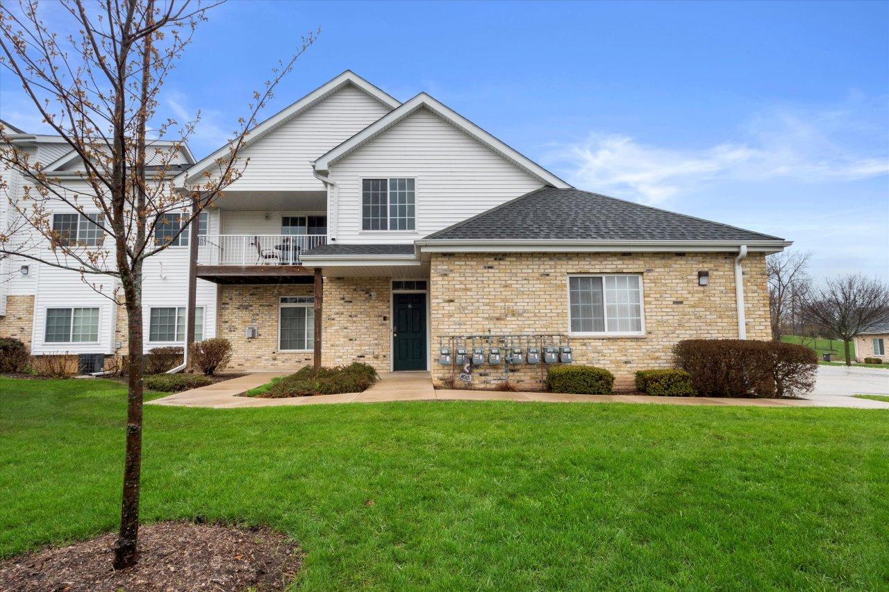4238 Taylor Harbor #6, Mount Pleasant, WI 53403