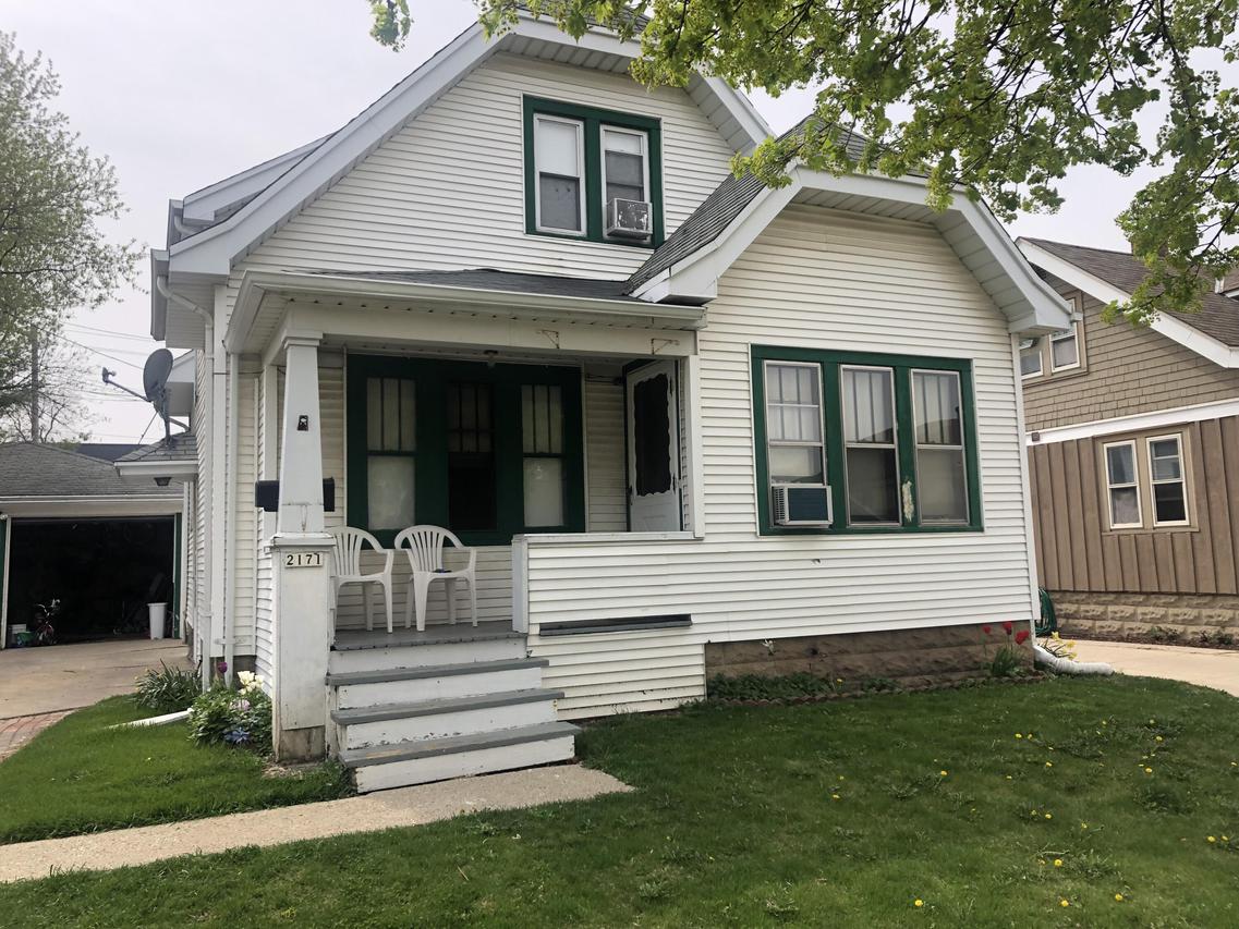 2171 S 92nd St., Milwaukee, WI 53224
