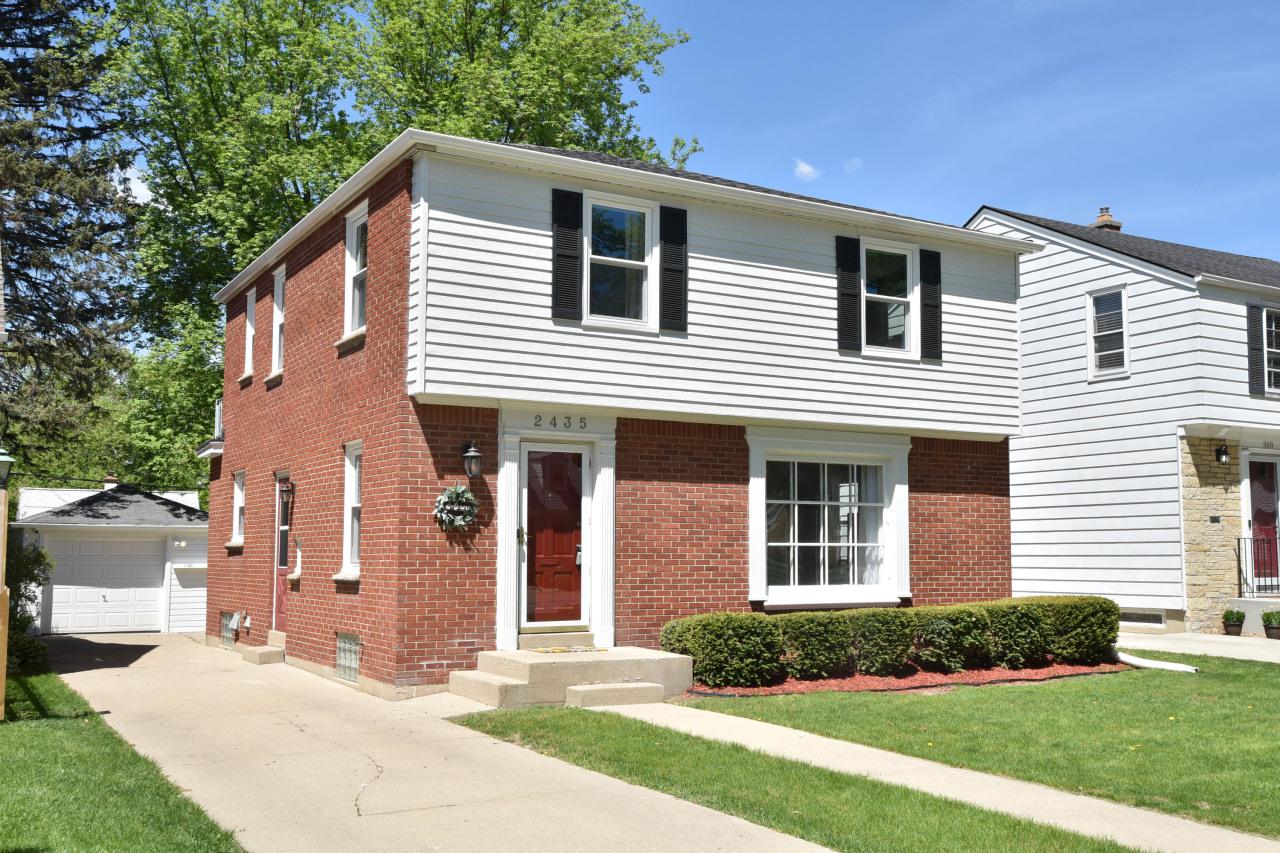 2435 N 82nd St., Wauwatosa, WI 53213