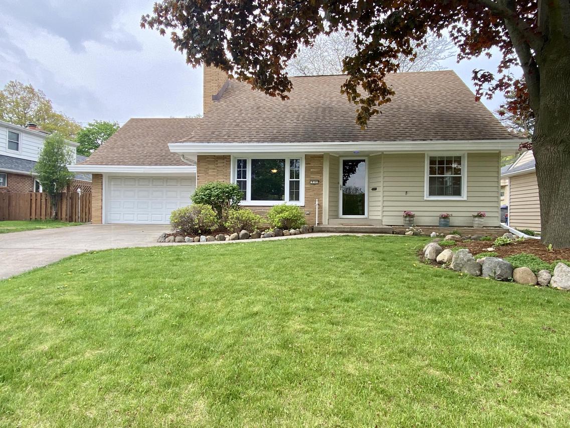 838 N 76th St., Wauwatosa, WI 53213