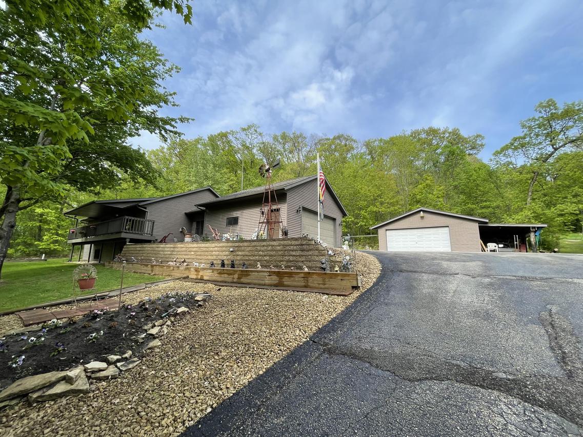 20678 Jade Rd., Leon, WI 54656