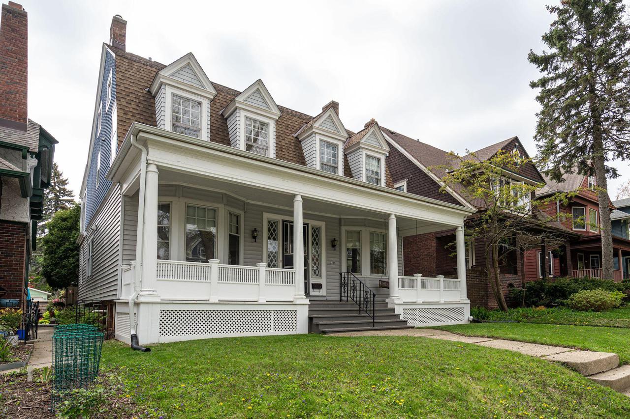 2728 N Prospect Ave., Wauwatosa, WI 53211