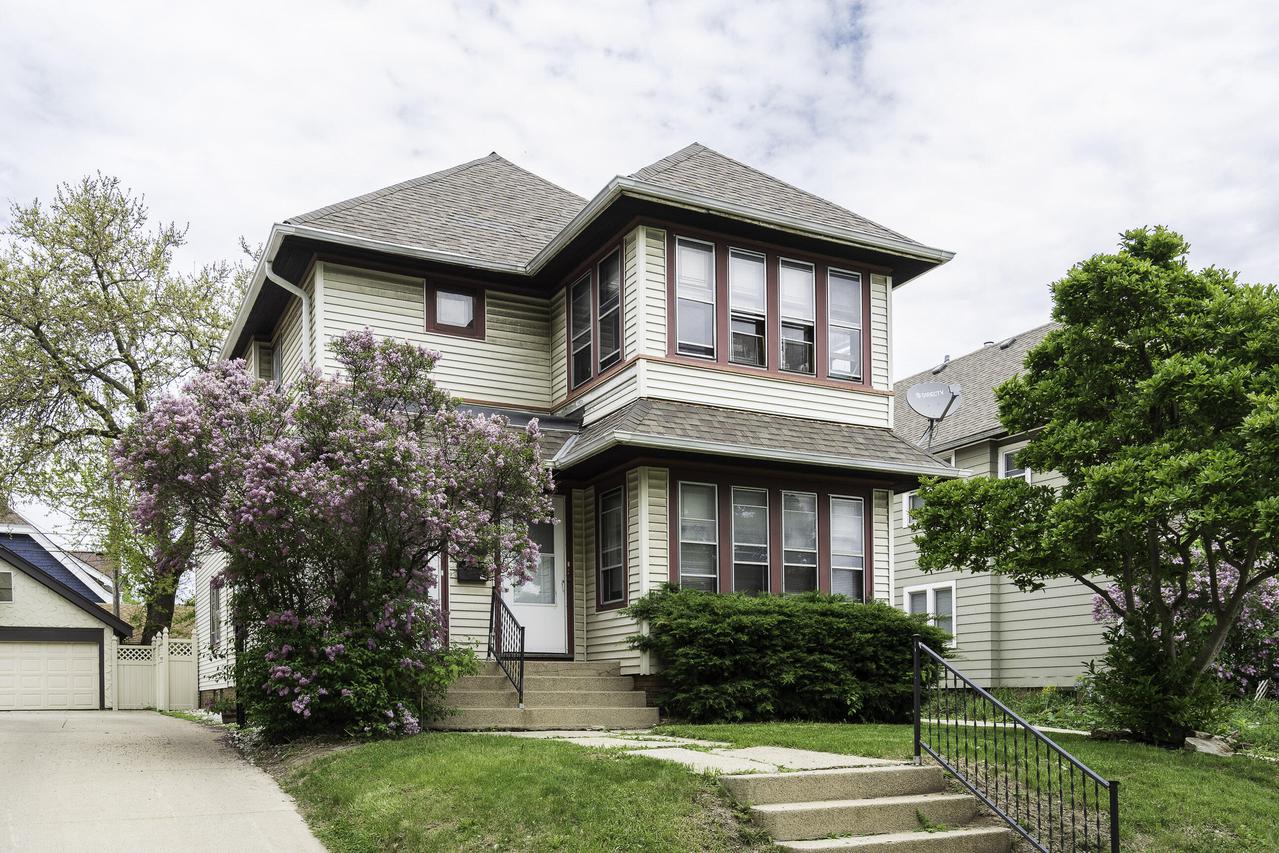 5728 W Wisconsin Ave. #5730, Wauwatosa, WI 53213