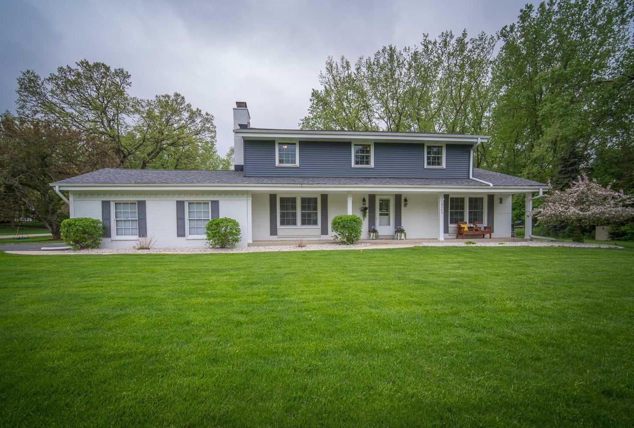 19775 Timberline Dr, Brookfield, WI 53045