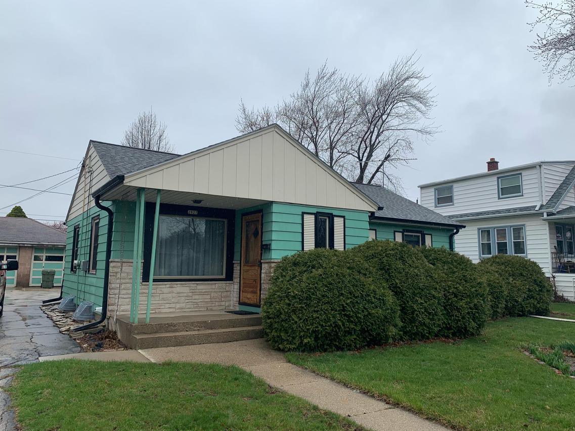 2827 S 71st St., Milwaukee, WI 53219