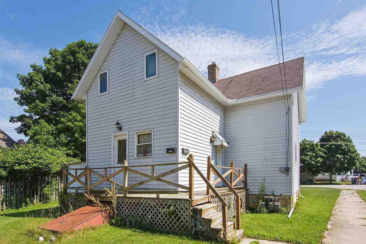 1952 Roosevelt Ave, Two Rivers, WI 54241