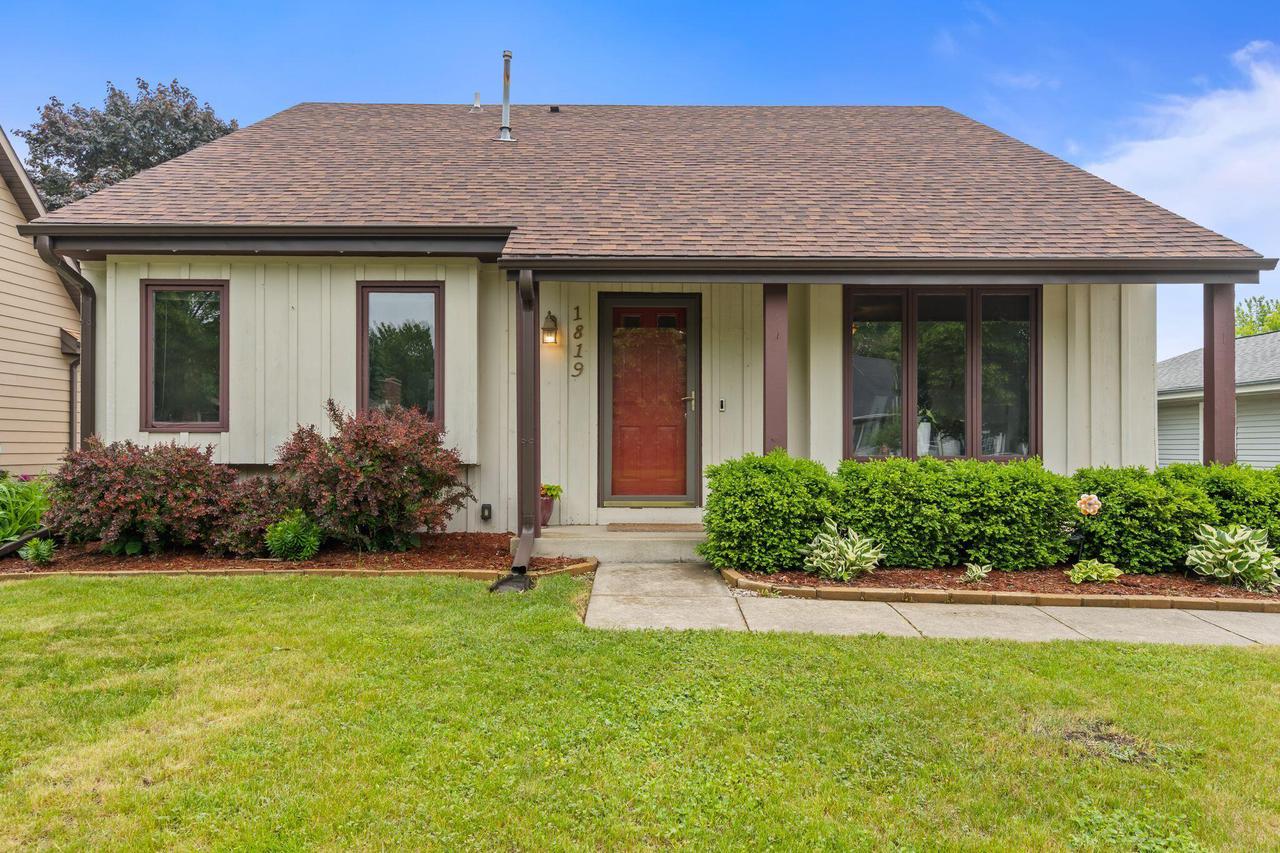 1819 Marliz Dr., Waukesha, WI 53189