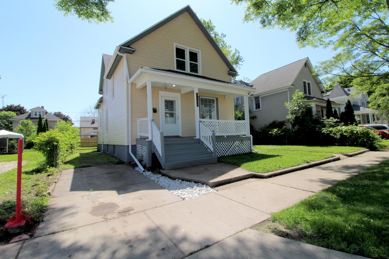 6407 23rd Ave., Kenosha, WI 53143