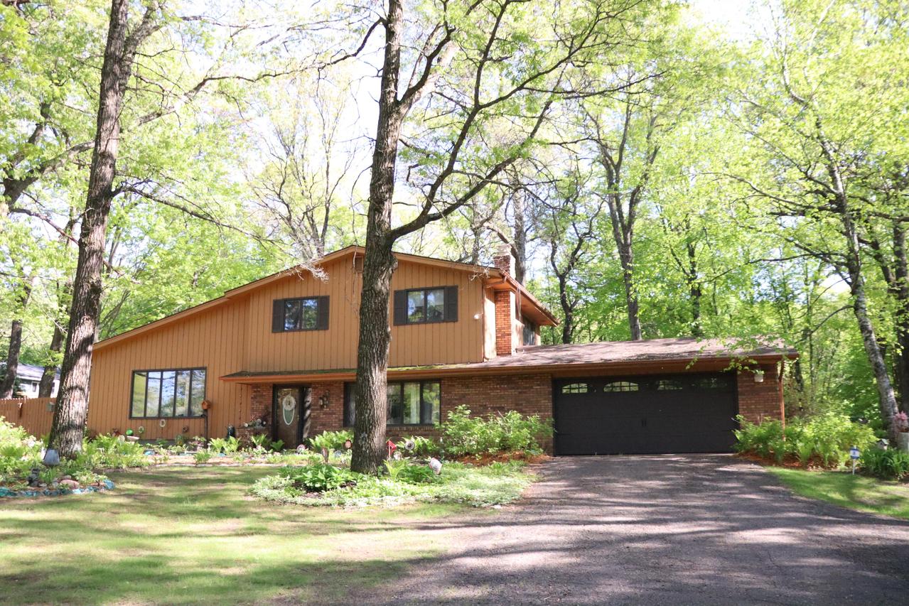 E8722 652nd Ave., Elk Mound, WI 54739