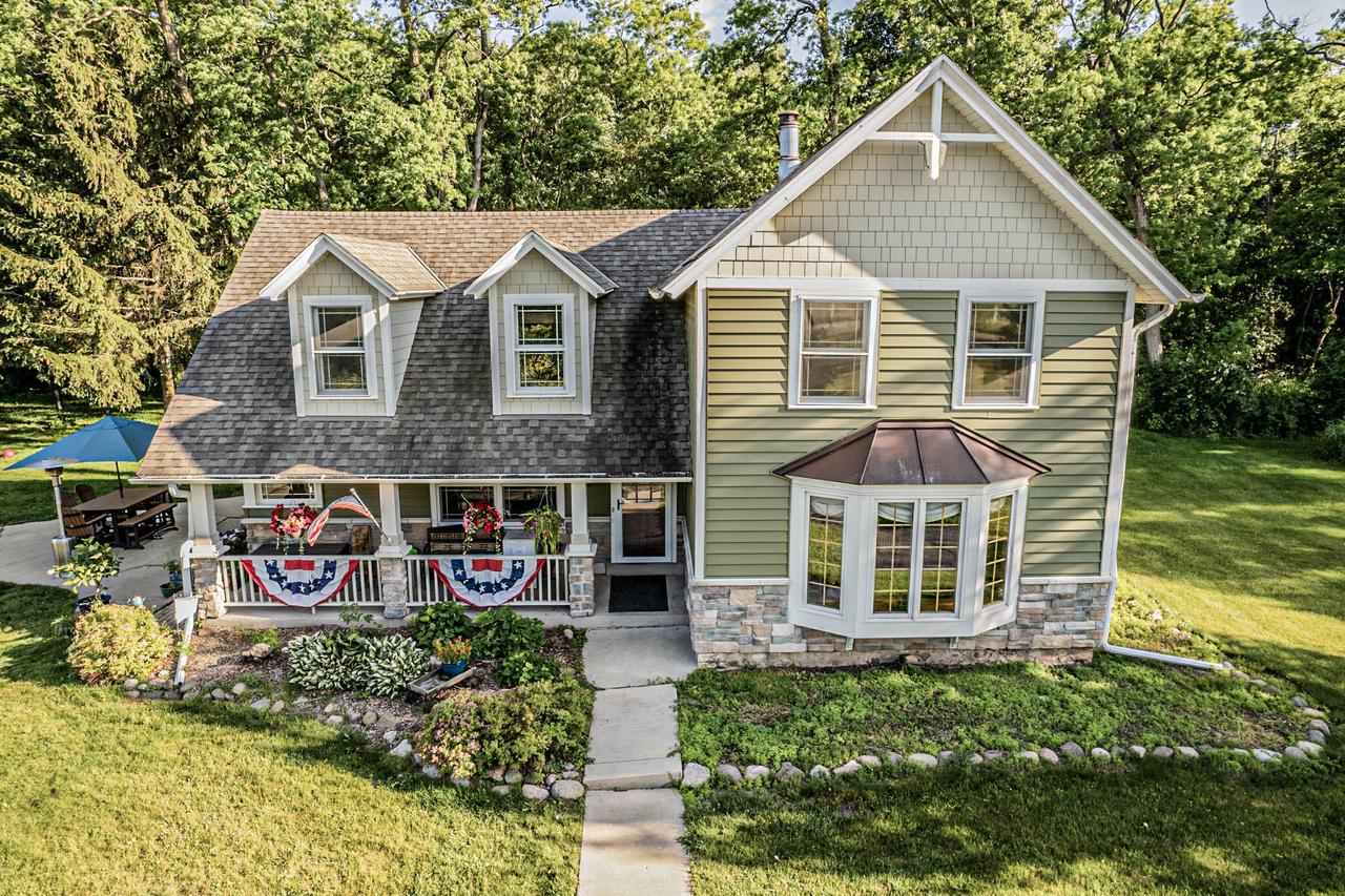 W271S5846 River Rd., Waukesha, WI 53189