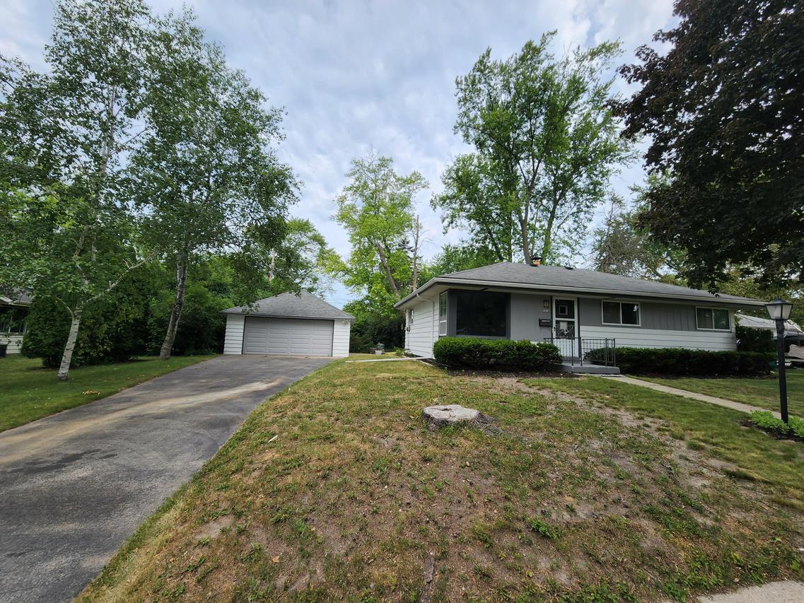 1616 S Grand Ave., Waukesha, WI 53189