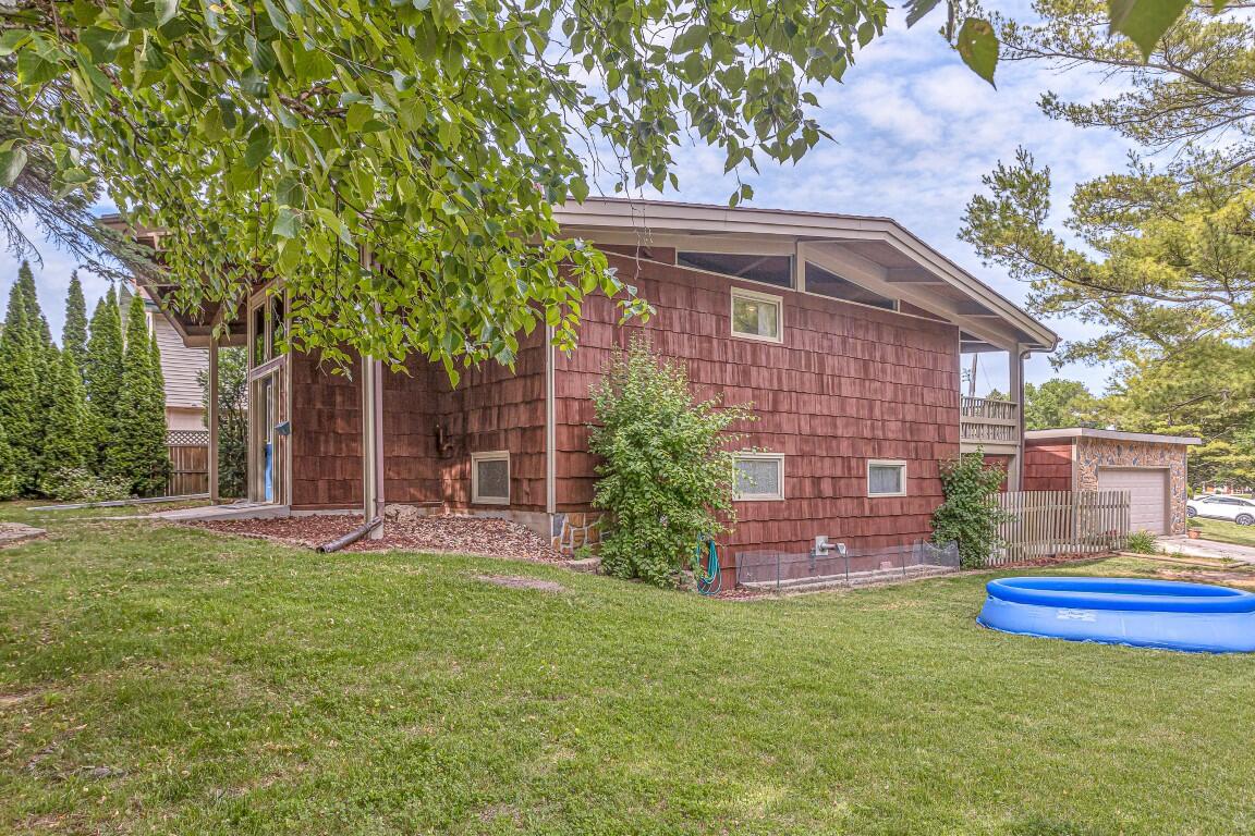 733 S 27th St, Sheboygan, WI 53081