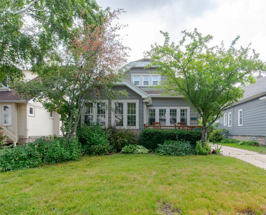 2244 N 72nd St., Wauwatosa, WI 53213