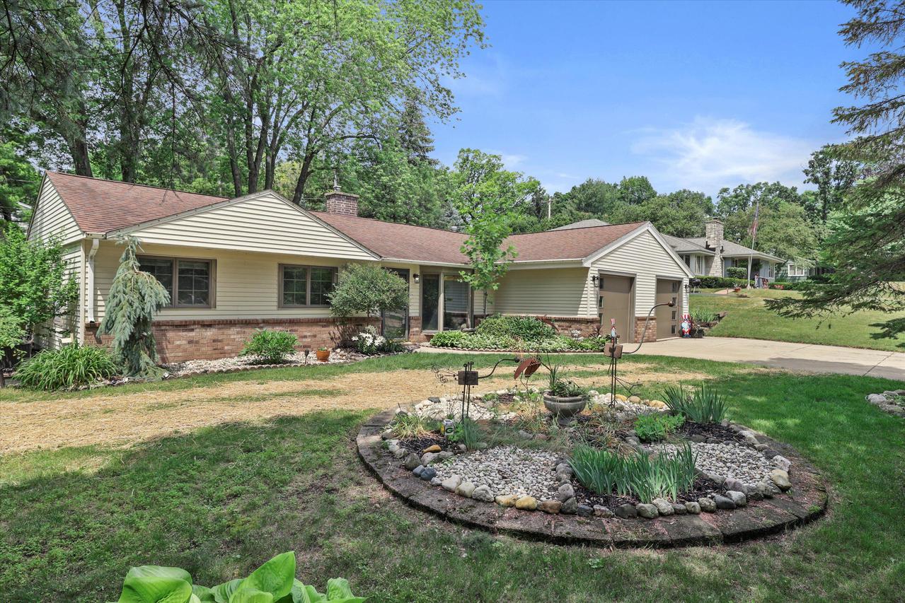 1407 N 120th St., Wauwatosa, WI 53226