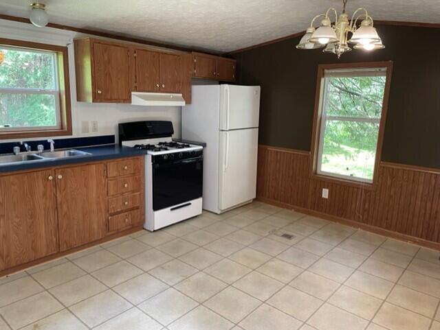 1414 Shoto Rd., Kossuth, WI 54241