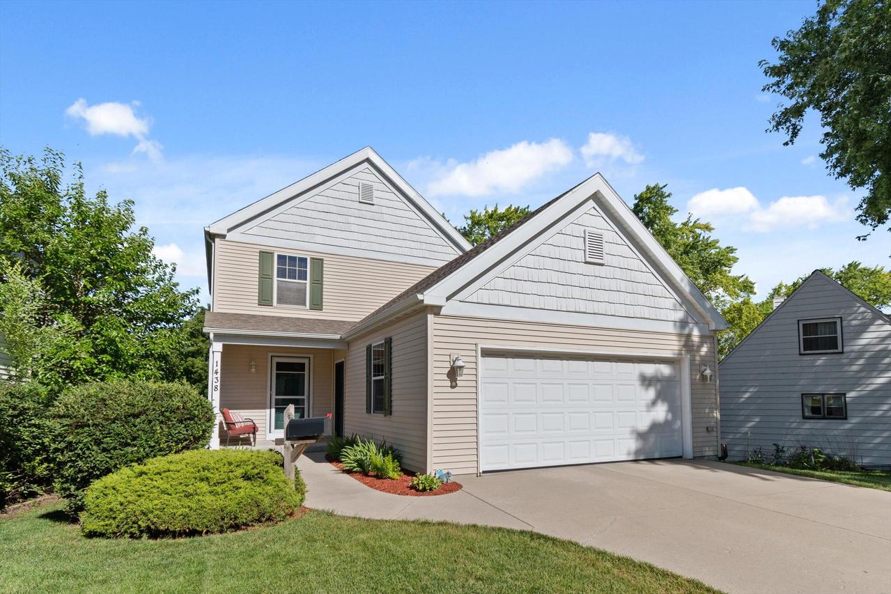 1438 Cleveland Ave., Waukesha, WI 53186
