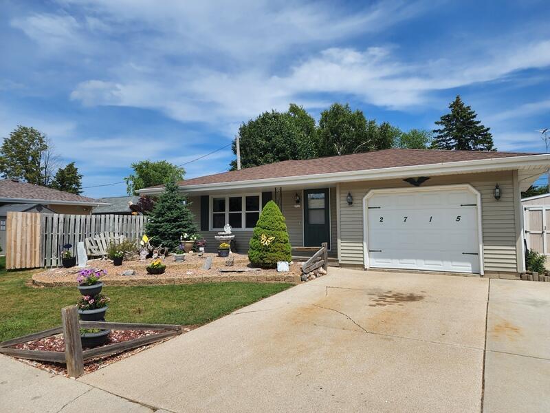 2715 S 20th St, Sheboygan, WI 53081