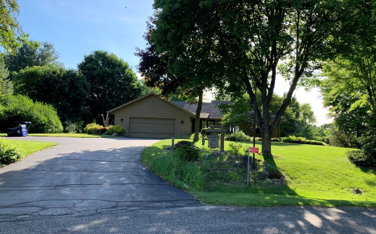 5705 S Stonehedge Dr. #W224, Waukesha, WI 53189