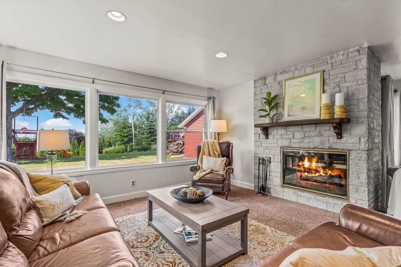 S23W23070 Broadway, Waukesha, WI 53186