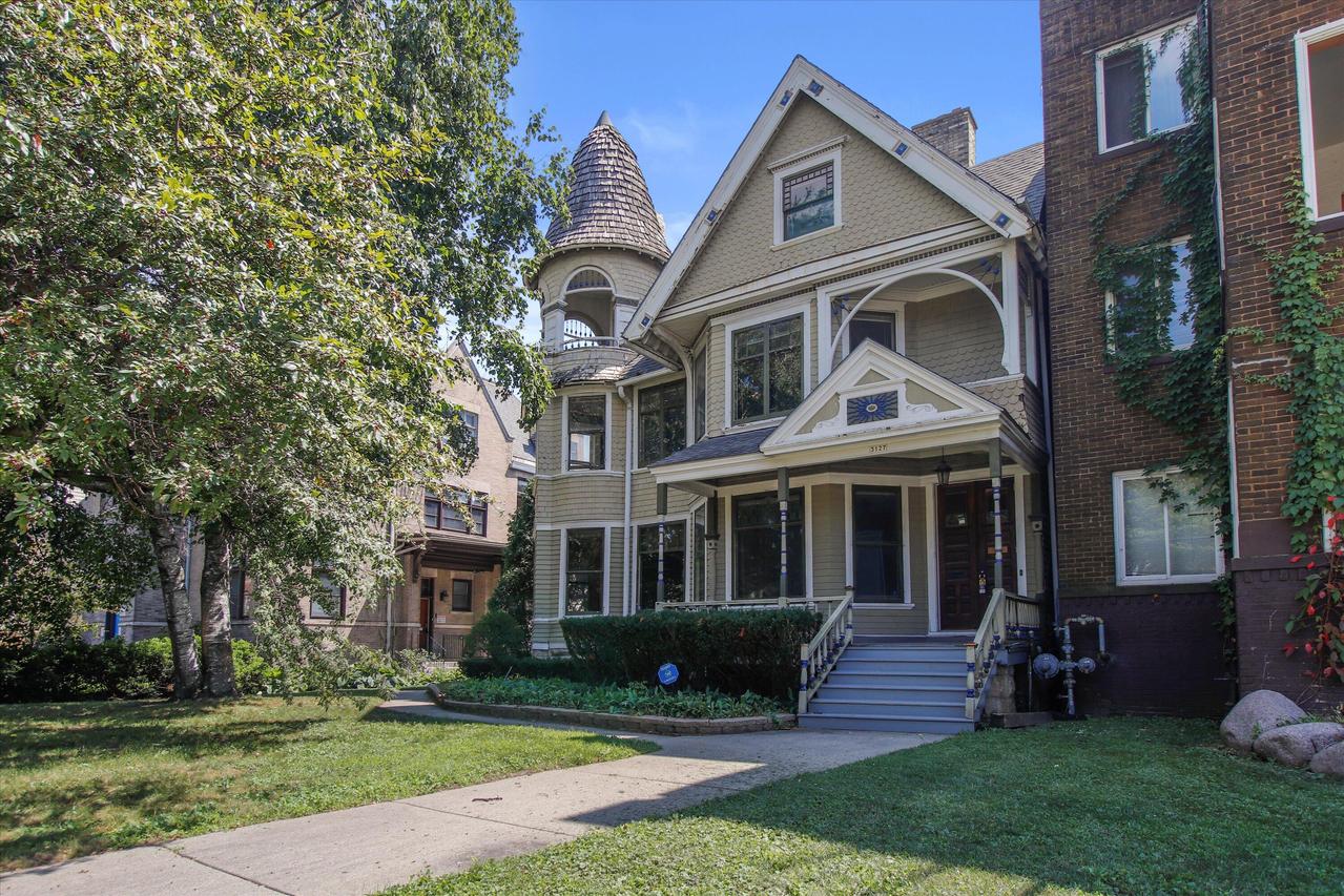 3127 W Wisconsin Ave, Milwaukee, WI 53208