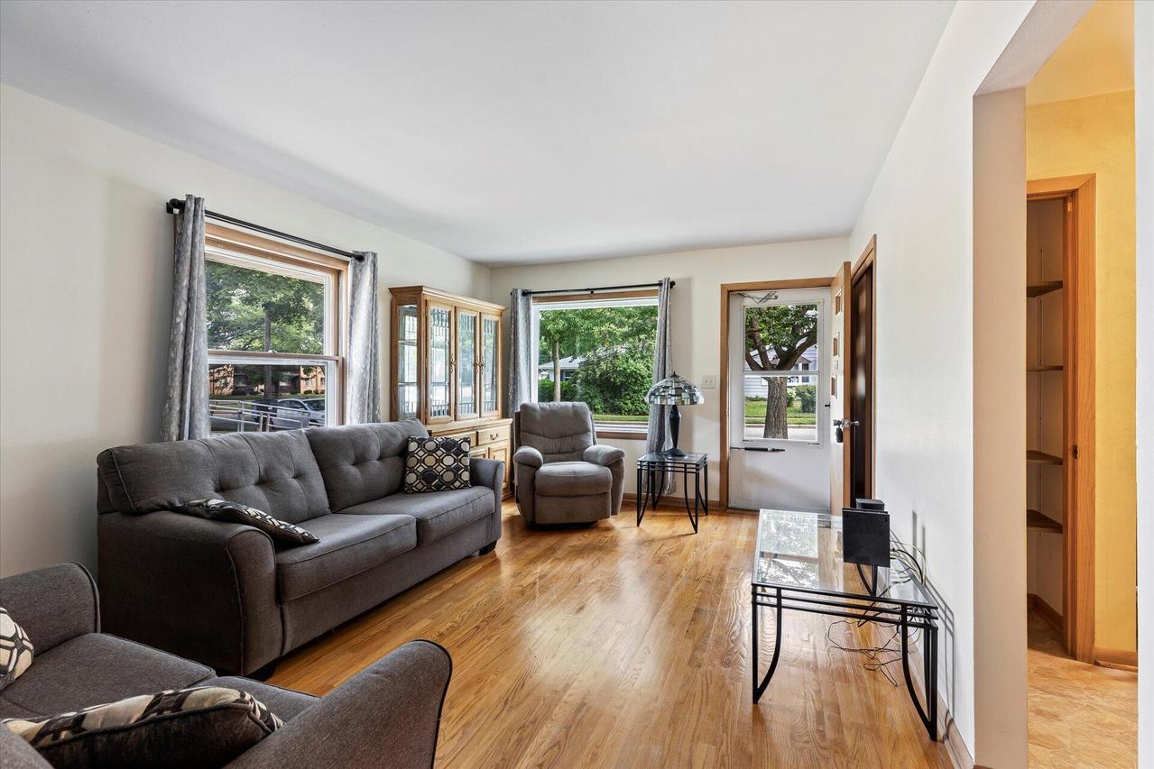 333 Douglass Ave., Waukesha, WI 53186