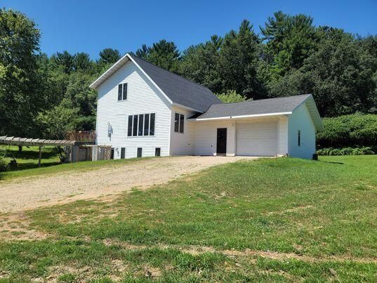 S375 Stout Rd., La Valle, WI 53968