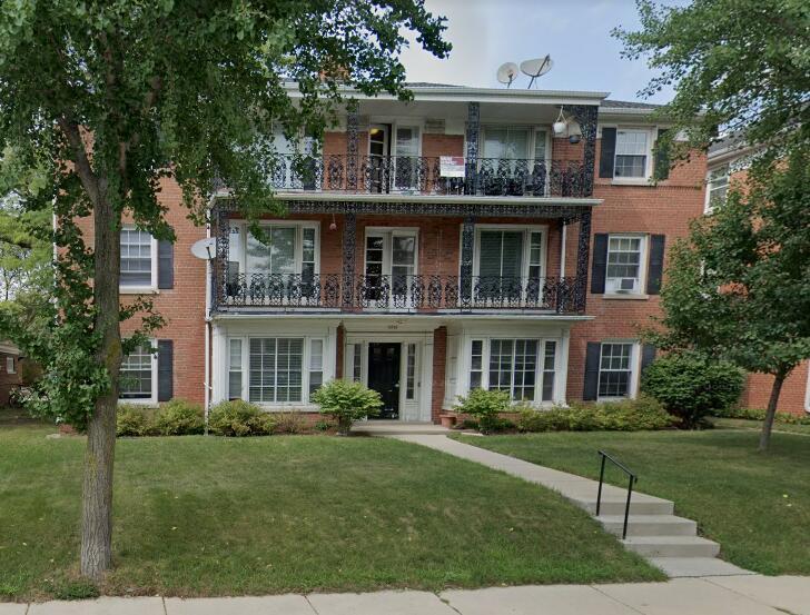 9020 W North Ave., Wauwatosa, WI 53226