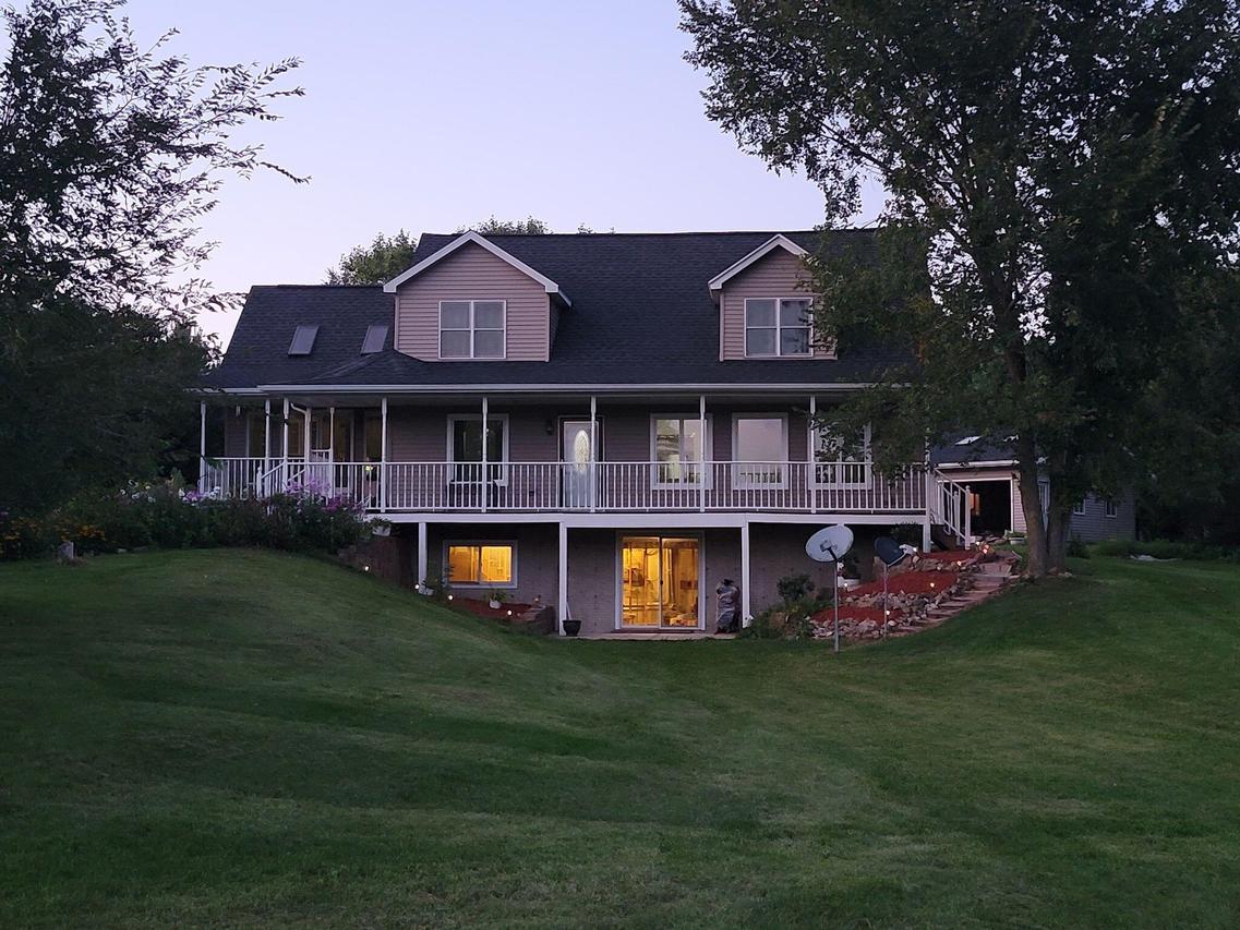 20275 Hopper Ln., Rockbridge, WI 53581