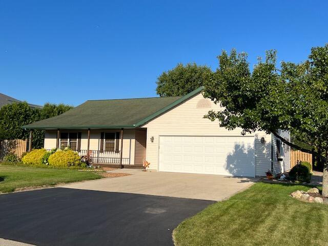 4113 Cedar Heights Dr., Two Rivers, WI 54241