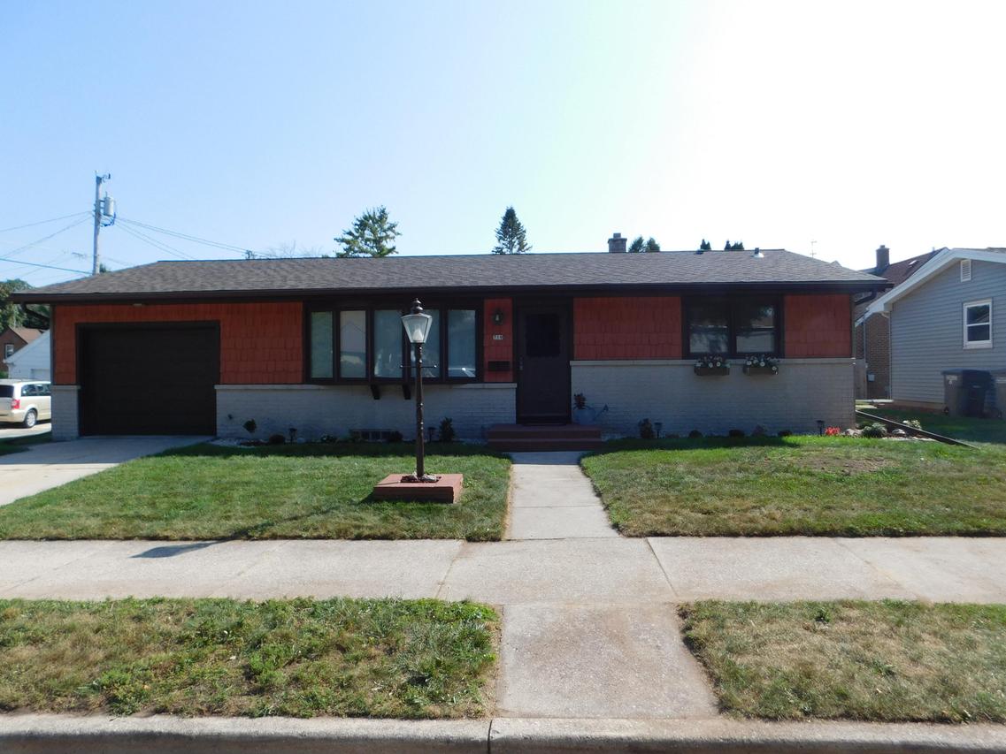 719 Humboldt Ave., Sheboygan, WI 53081