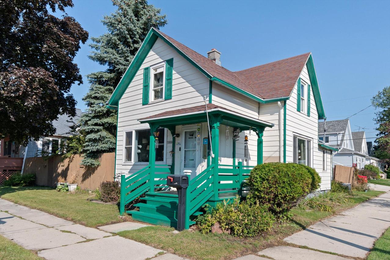 1502 Superior Ave, Sheboygan, WI 53081