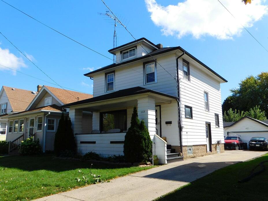 2415 73rd St, Kenosha, WI 53143