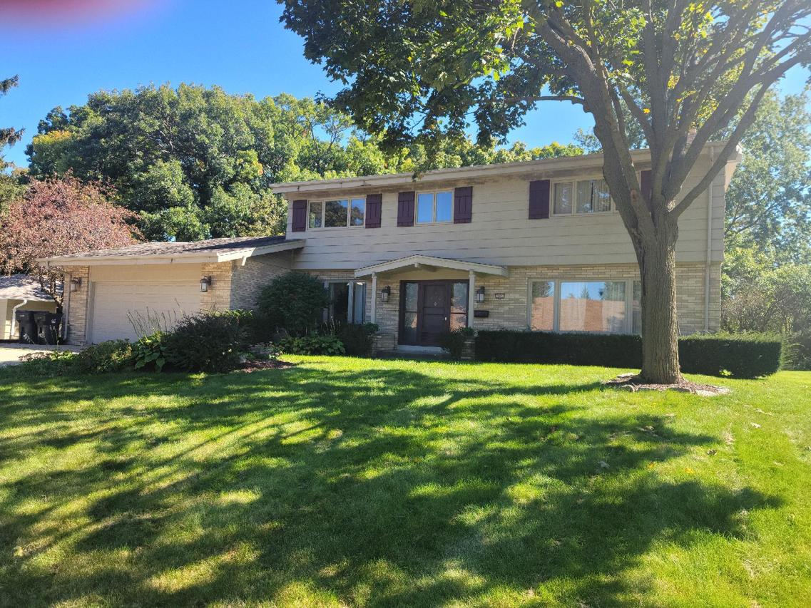 905 Tenny Ave., Waukesha, WI 53186