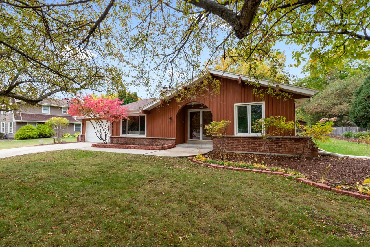 9029 N 60th St, Brown Deer, WI 53223