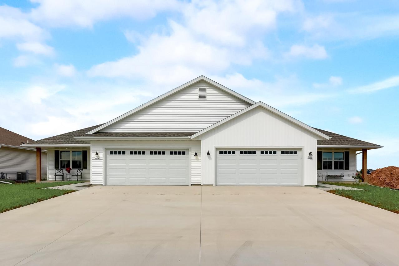 2814 Granite Ct., Sheboygan, WI 53081