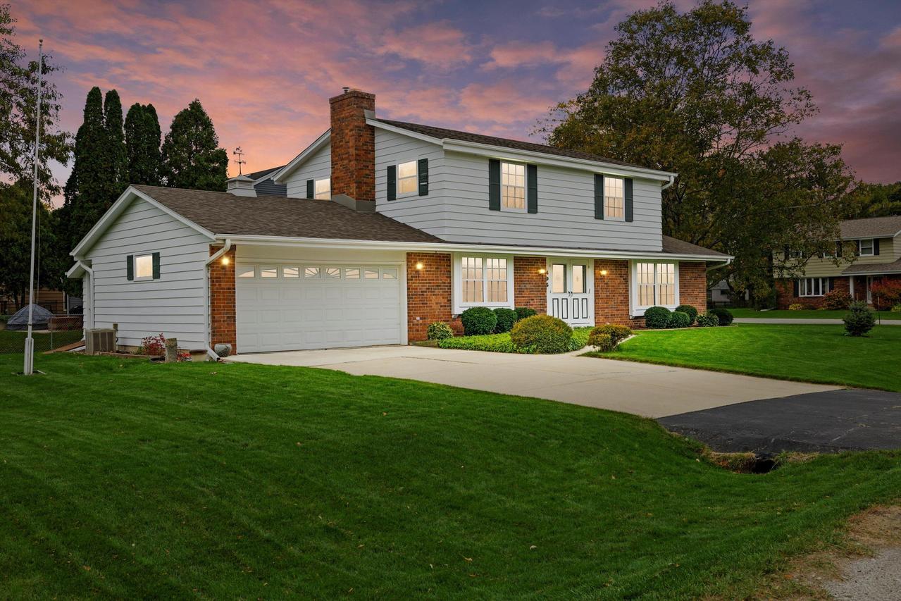 405 4 1/2 Mile Rd, Caledonia, WI 53402