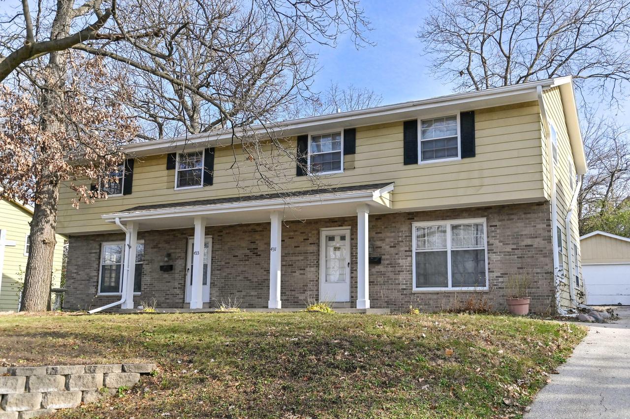 431 N Grandview Blvd. #433, Waukesha, WI 53188