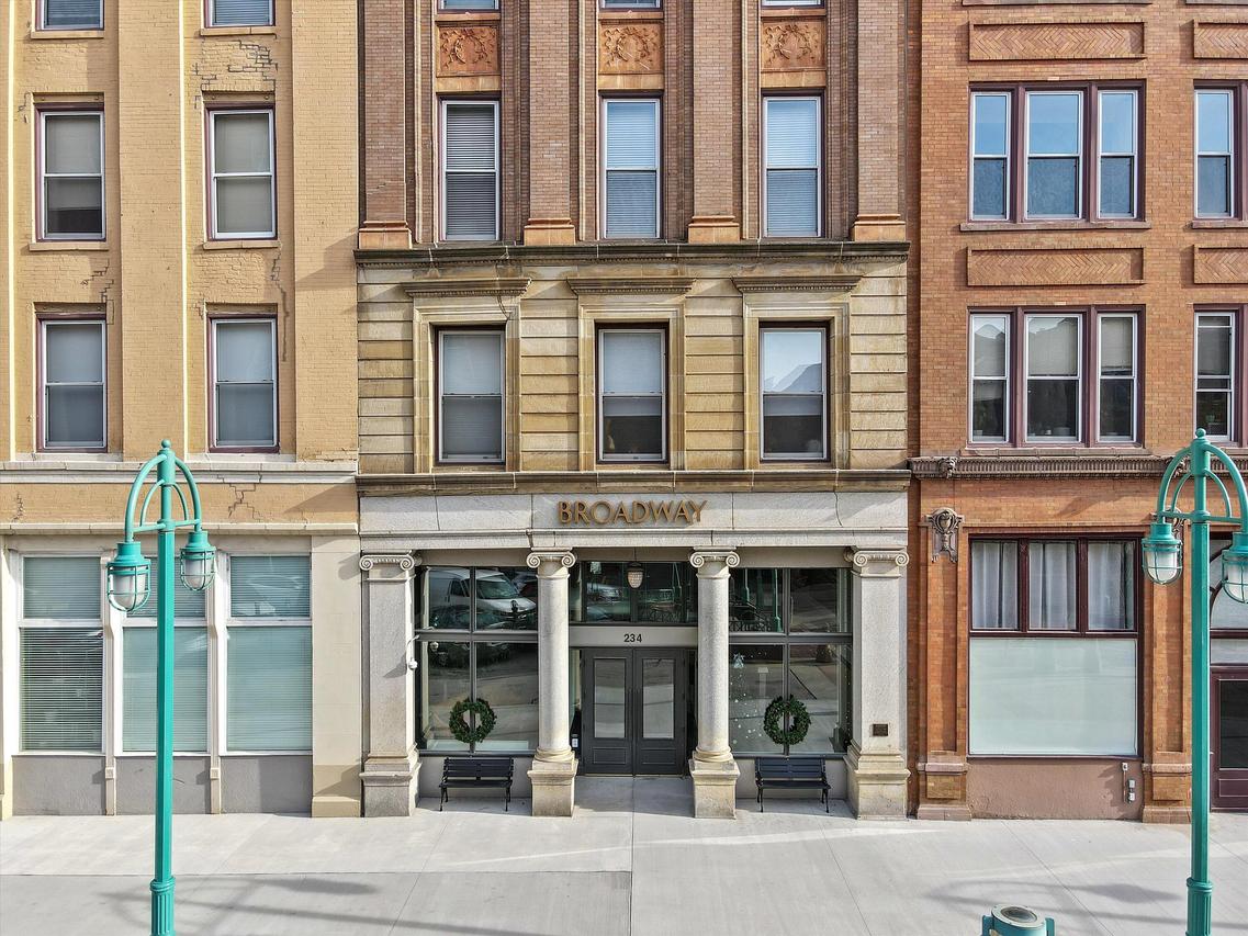 234 N Broadway #607, Milwaukee, WI 53202