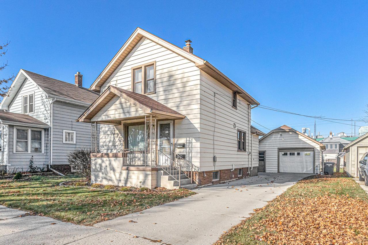 1636 Main Ave, Sheboygan, WI 53083