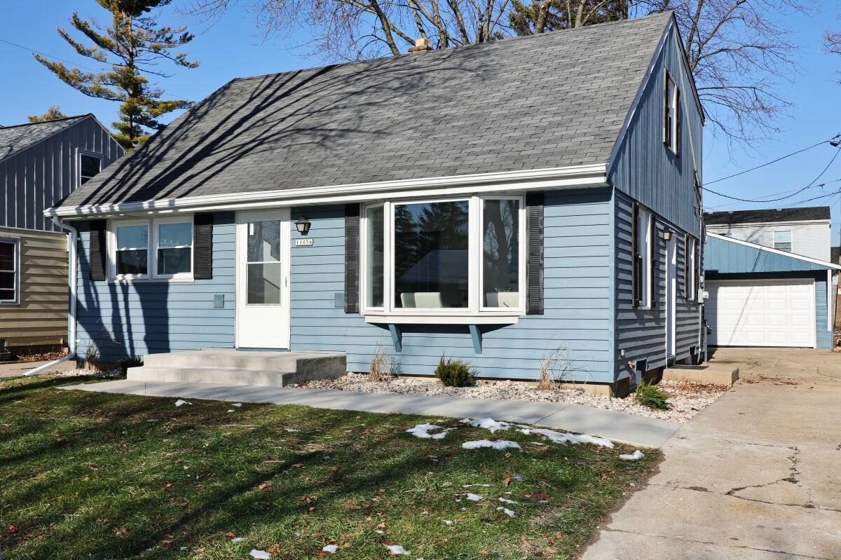 11056 W Mount Vernon Ave, Wauwatosa, WI 53226