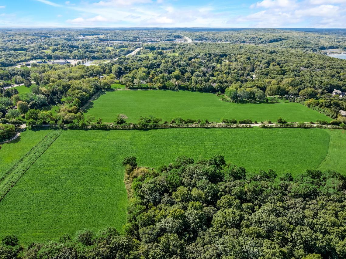 Lt3 Glenmoor Dr., Delafield, WI 53188