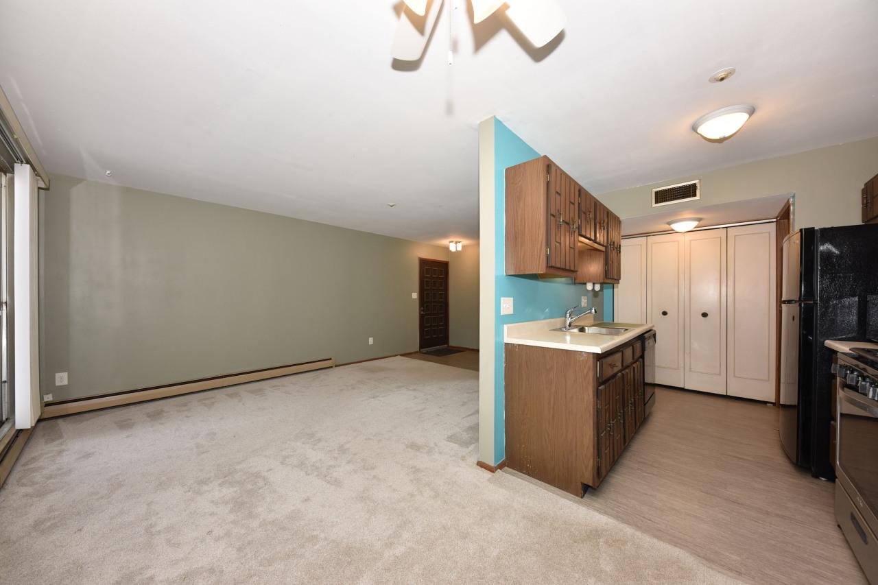 4080 W Rivers Edge Cir #5, Brown Deer, WI 53209