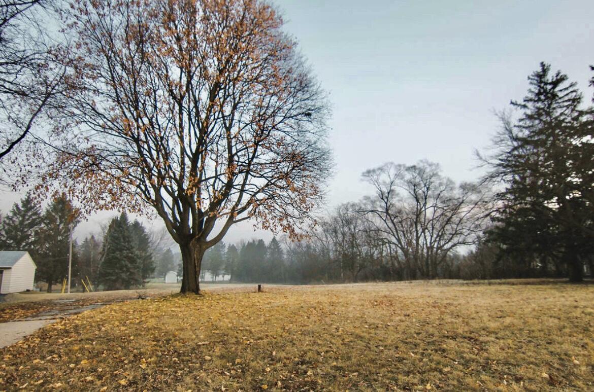 S15W22398 Arcadian Ave, Waukesha, WI 53186