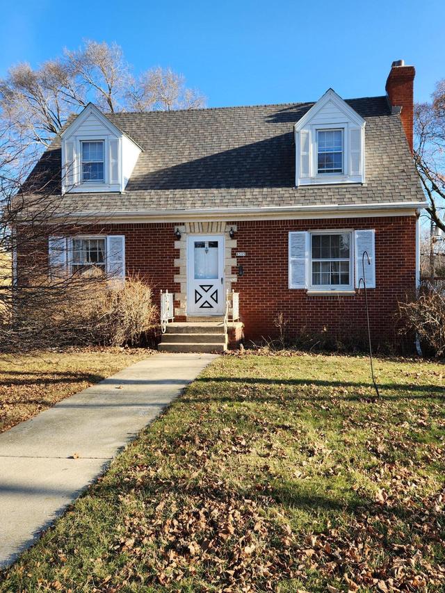 8509 Glencoe Cir, Wauwatosa, WI 53226