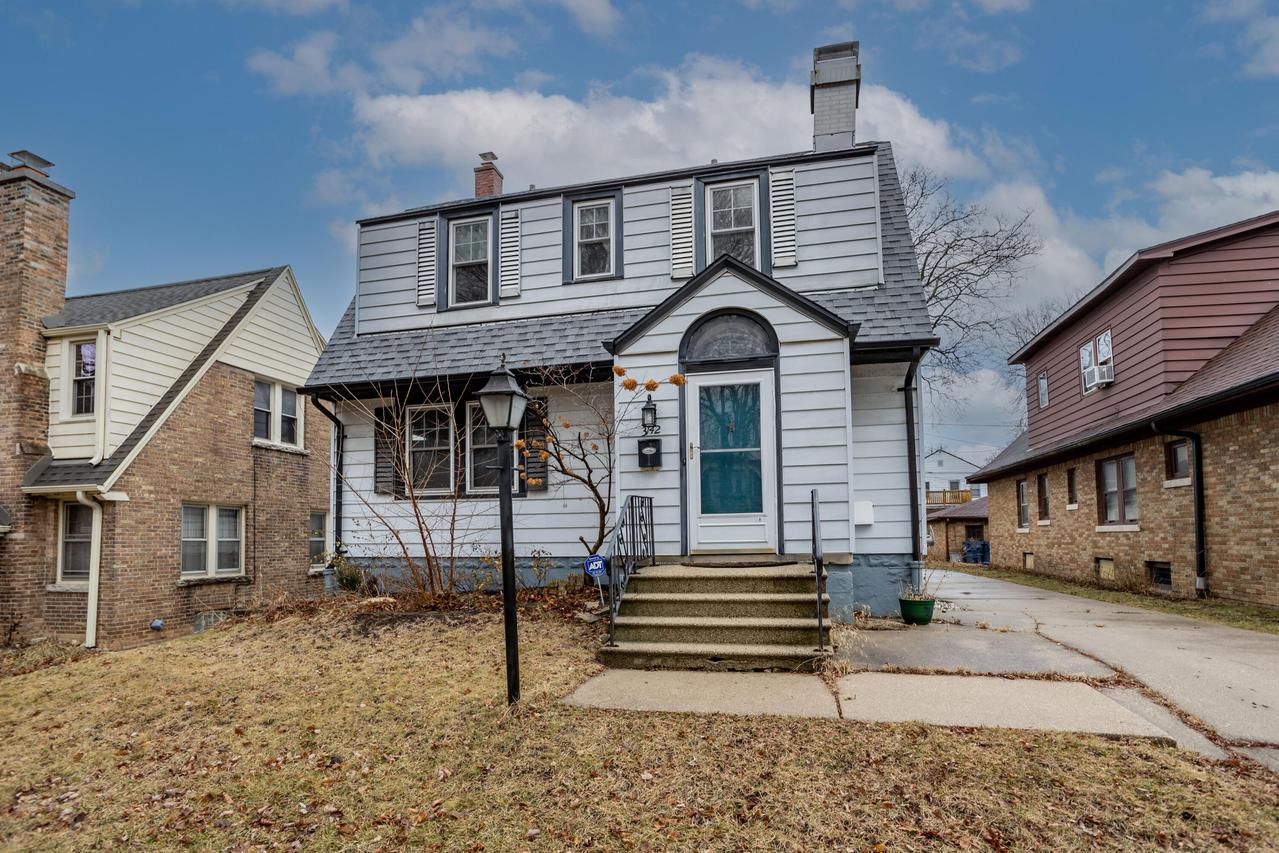 3142 N 48th St, Milwaukee, WI 53216